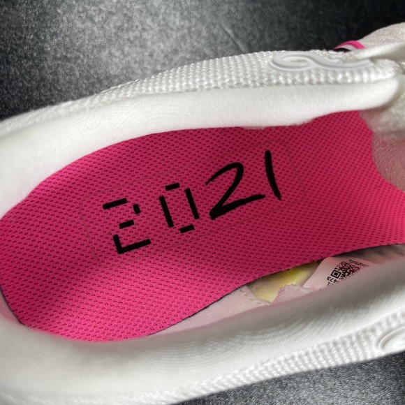 Nike Shoes Women 9 React Infinity Run Flyknit 2 'Rawdacious' Running DJ5396-100 - Picture 15 of 16